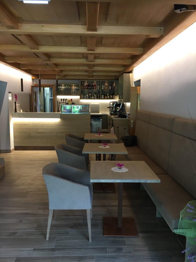 Albergo Ristorante Cacciatori Auronzo di Cadore Exterior foto